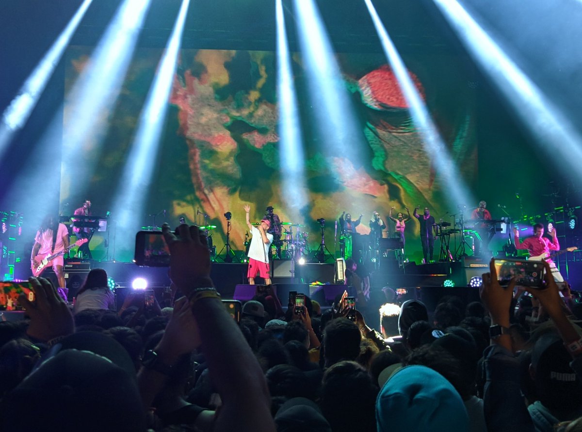 CarlosEscors's tweet photo. Hoy fue el día más feliz de mi vida, pude cumplir uno de mis más anhelados sueños, y esta felicidad la llevaré en el fondo de mi corazón por siempre, gracias @gorillaz por estar en mi vida ♥️ https://t.co/leabKlroEZ
