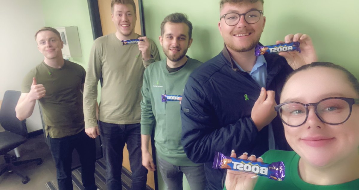 leah_erac's tweet photo. U218 are wearing it green for #MentalHealthAwarenessWeek 💚 #IveBeenThere #GroupU2 https://t.co/Md5DvwKAFe
