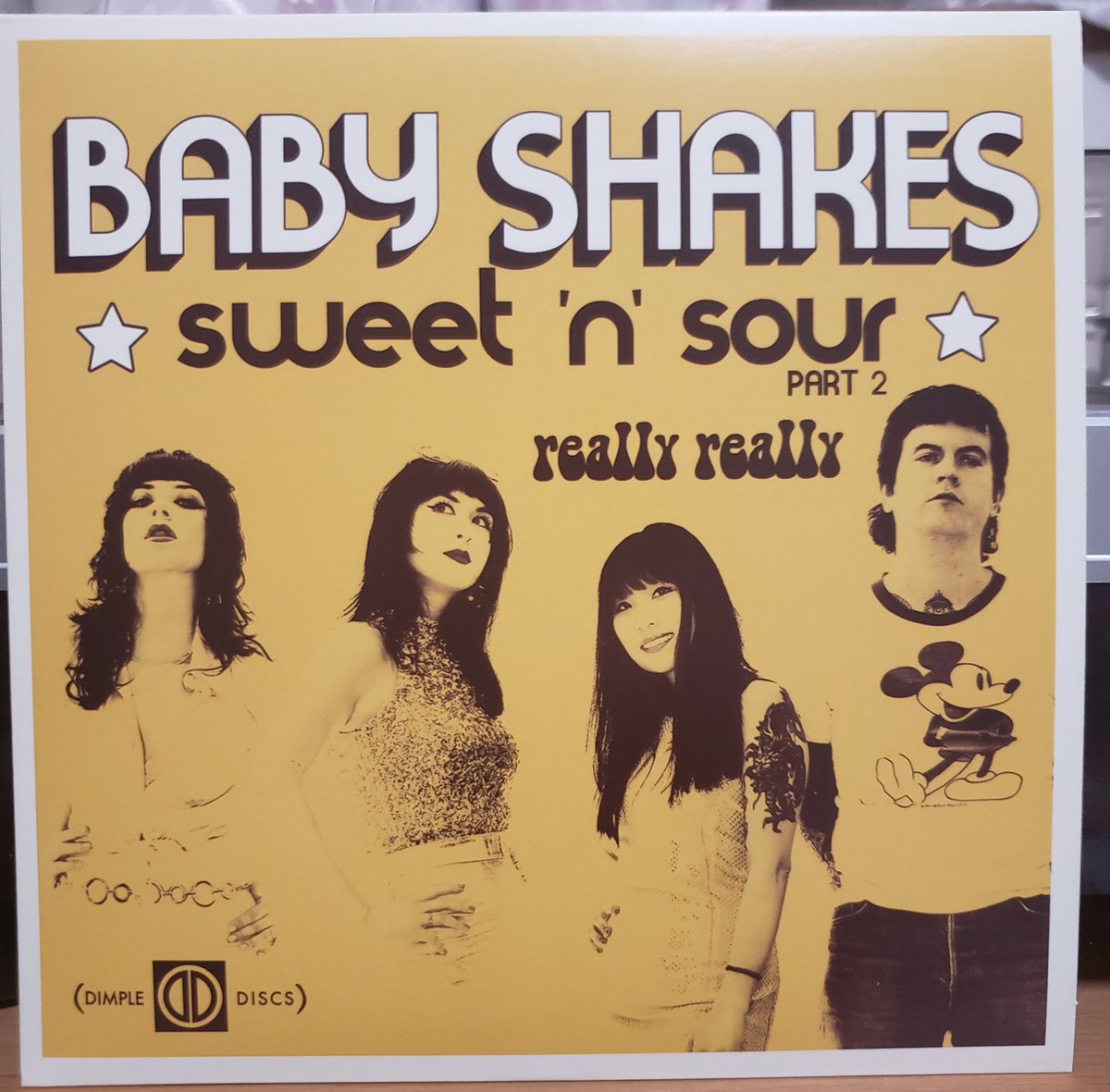yanchiramo's tweet photo. BABY SHAKES / 初恋はロックビート
2020年 DIMPLE DISCS JOEY 001
7" Limited Edition Magenta
日本のRECORD SHOP BASE よりリリースされた日本盤仕様ジャケット付き!
盤のカラーは他にもあり
限定250枚プレス。
#babyshakes #japanesepress #vinylrecords https://t.co/rQPw7l83cm