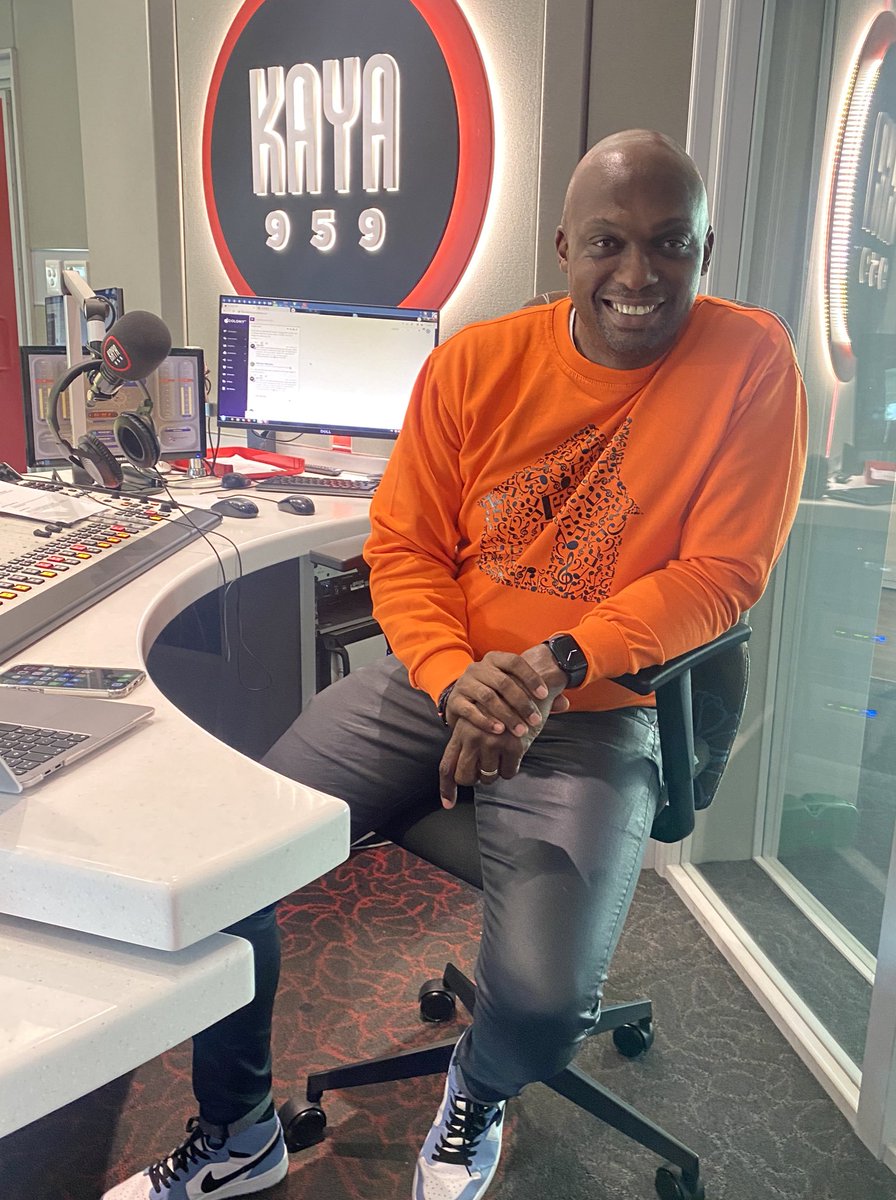 KayaOnAir's tweet photo. Happy Friday! Welcome to #TheBestTInTheCity with @tboseZA 

So, which meals or food go well with what? 

And what can you not eat without? 
#WhichFoodGoesWellWithWhat https://t.co/qVuQjlPjal