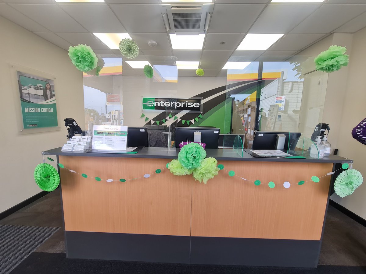 FareenERAC's tweet photo. Waterlooville dressed up and decorated for Green Day. Thank you for all your hard work! #MentalHealthAwarenessMonth #IveBeenThere #GroupU2 #U2United #disibilityinclusionnetwrok https://t.co/MGMBnbbCTA