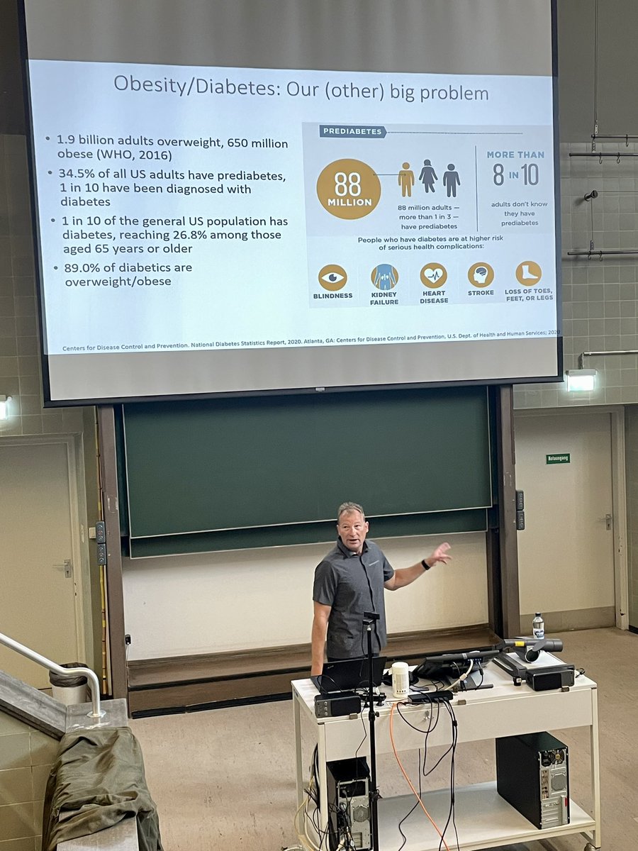 3RCenter's tweet photo. Day 2 of the #3RConference 2022 in Tübingen! We are thrilled to start the day with a #Keynote lecture given by Prof. Dr. Andreas Stahl from @UCBerkeley on #OrganOnChip solutions for #diabetic research! https://t.co/abSeGBVPO4
