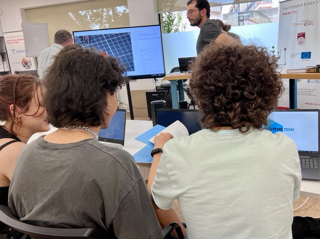 Medialabusal's tweet image. Taller de Iniciación a la Impresión 3D en #FabLabUSAL

¡Infórmate sobre próximos talleres! ⬇️
fablab.usal.es