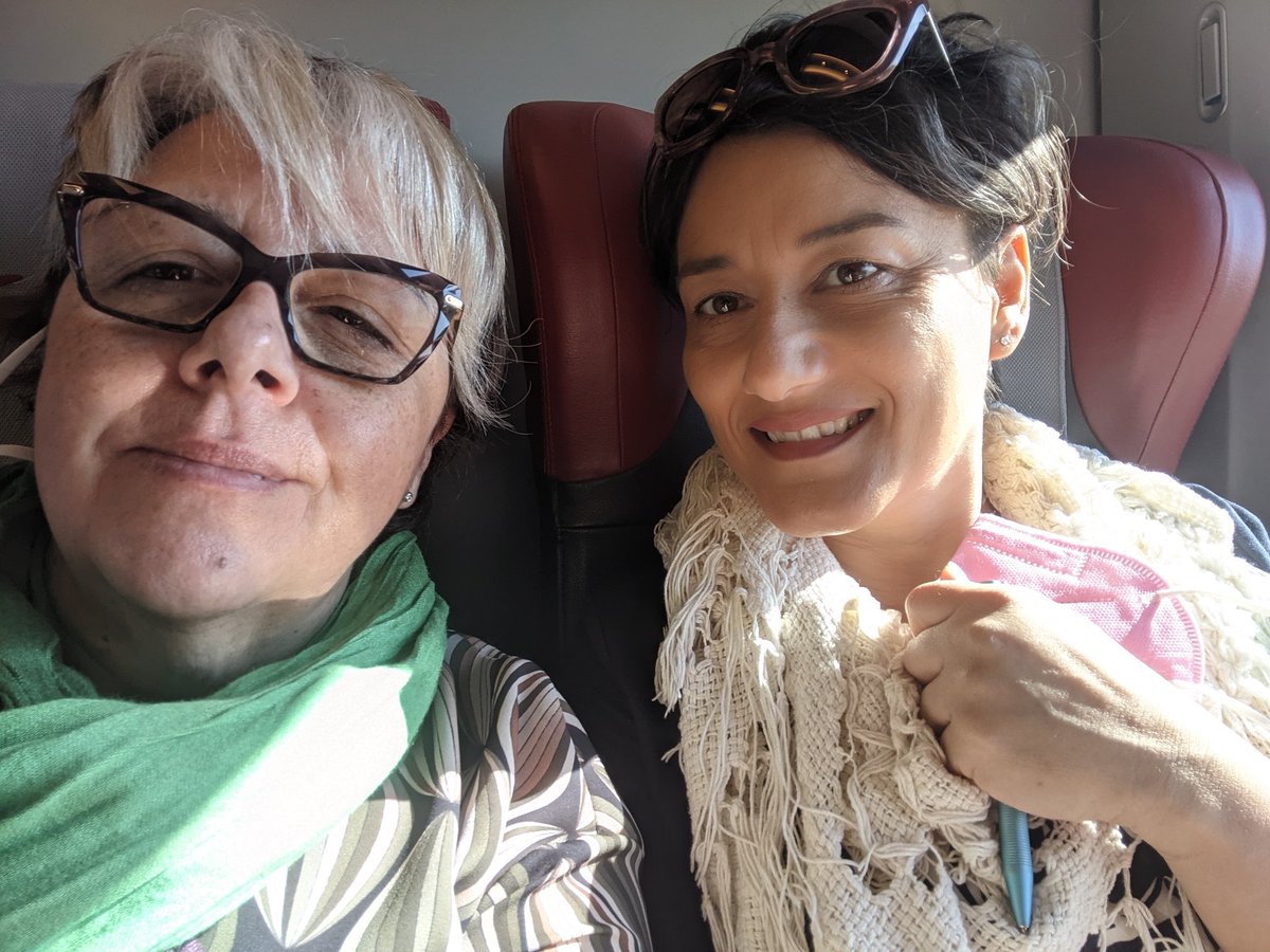 Ass_ANCORE's tweet photo. Lavoro e passione. 
#counseling #coordinamento 
#Firenze https://t.co/p2Du039yya
