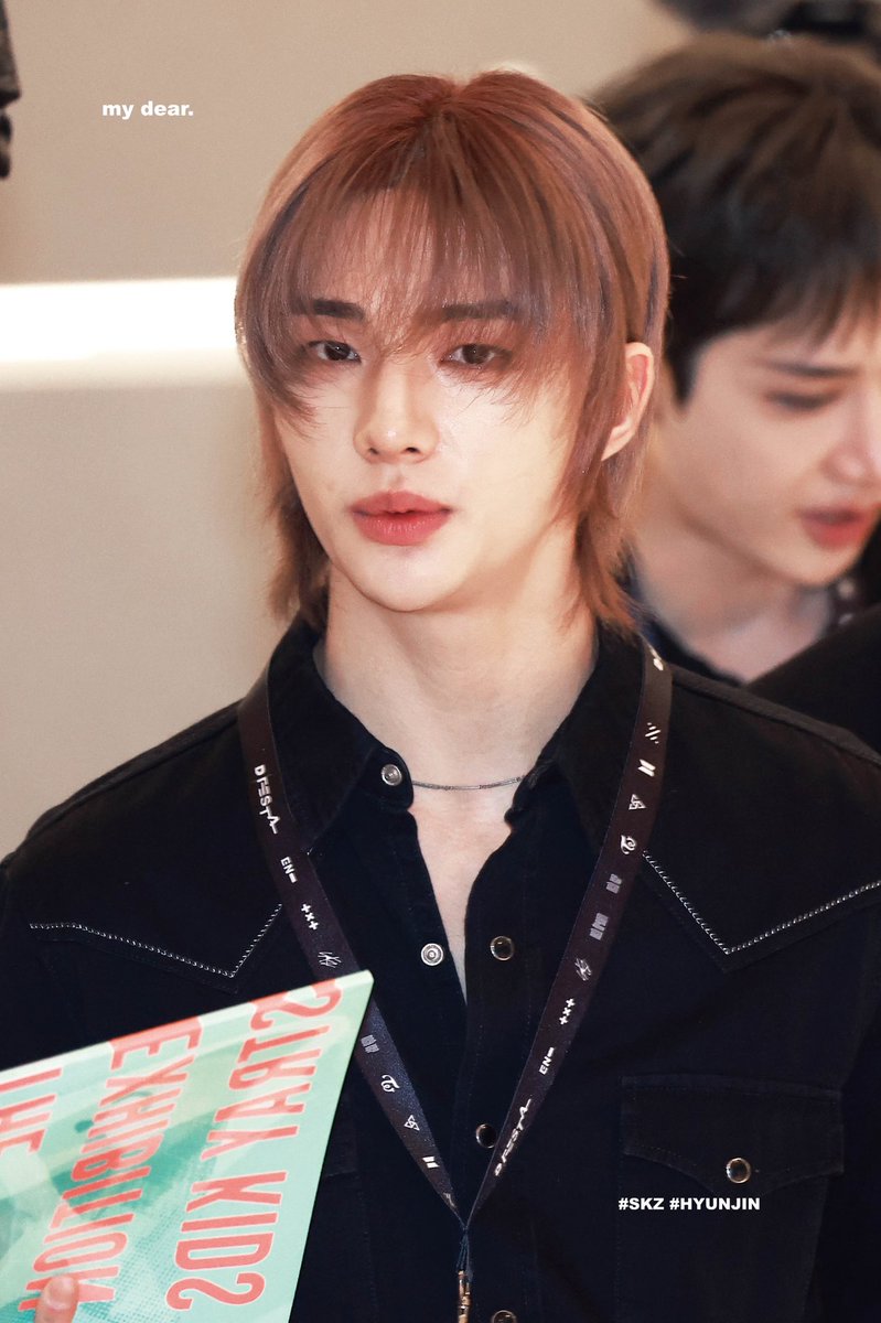 mydear_0320's tweet photo. 220512 😗
#StrayKids #스트레이키즈 #현진 #Hyunjin https://t.co/ZaEVeQcPlO
