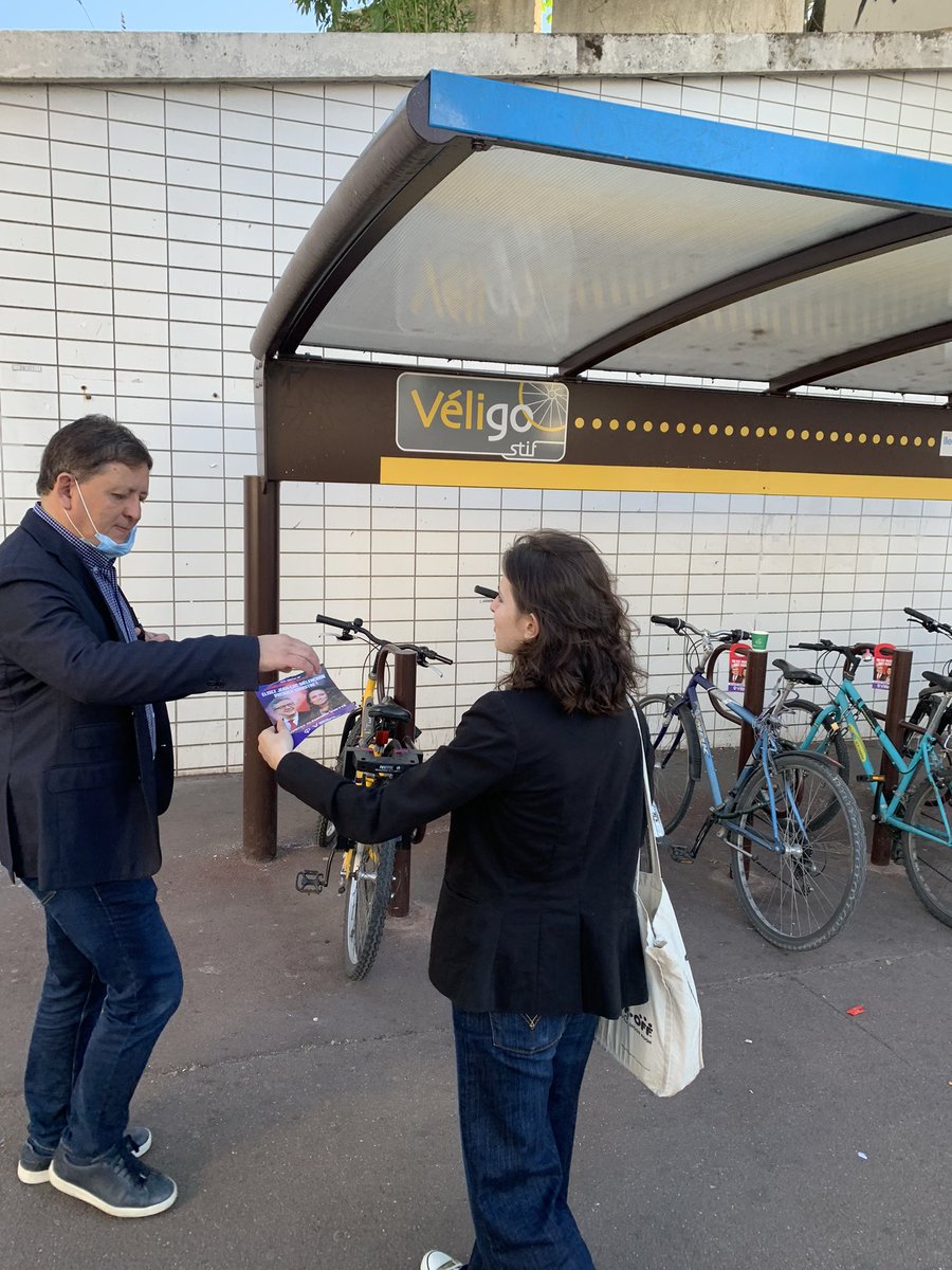 UnionPopCreteil's tweet image. Tractage ce matin au métro Créteil Université pour @Clemence_Guette ! 

Rejoignez-nous sur clemenceguette.fr !

#NUPES