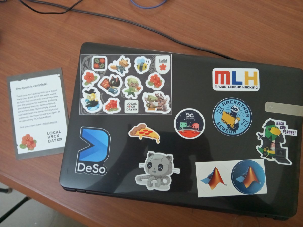 nanna7077's tweet image. Just got the swagggsss! Thanks @MLHacks 

#LocalHackDay #Build2022