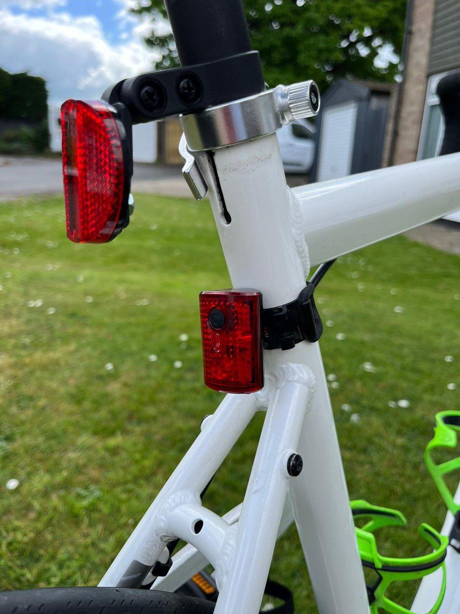 The #wellerfest bike up for auction! This bike rescued our #jogle trip from <a href="/Halfords_uk/">Halfords</a> Gloucester. Get your hands on it by being the highest bidder by 9pm 31st May. #roadbike #auction email your bid to jen@wellerfest.com