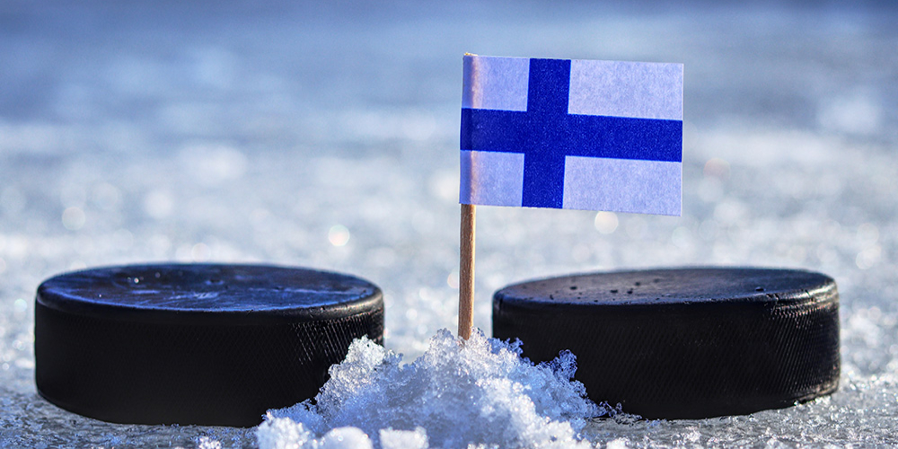 Kisajännitystä ilmassa! Liity kannustusjoukkoihin Holiday Clubilla: Suomen pelejä jääkiekon MM-kisoissa 13.–29.5.2022 voit katsoa O'Learys-ravintoloissa (Caribia, Katinkulta, Kuusamon Tropiikki, Saimaa) ja Pine Pubissa Vierumäellä. #holidayclub #mmkisat #leijonat