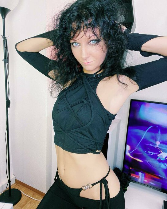https://t.co/y4lUvDISeK<a href="/tag/cute"class="tags"><span>#cute</span></a><a href="/tag/sexy"class="tags"><span>#sexy</span></a><a href="/tag/guitar"class="tags"><span>#guitar</span></a><a href="/tag/weekend"class="tags"><span>#weekend</span></a><a href="/tag/boots"class="tags"><span>#boots</span></a><a href="/tag/hotpants"class="tags"><span>#hotpants</span></a>