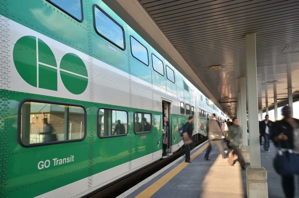 transittoronto's tweet photo. Signal failure: why #GovofOnt’s plans to electrify #GOTransit’s train lines are running late | #Metrolinx | via @thenarwhalca https://t.co/RhkvlaLeI9 https://t.co/fGMmD7wNwq