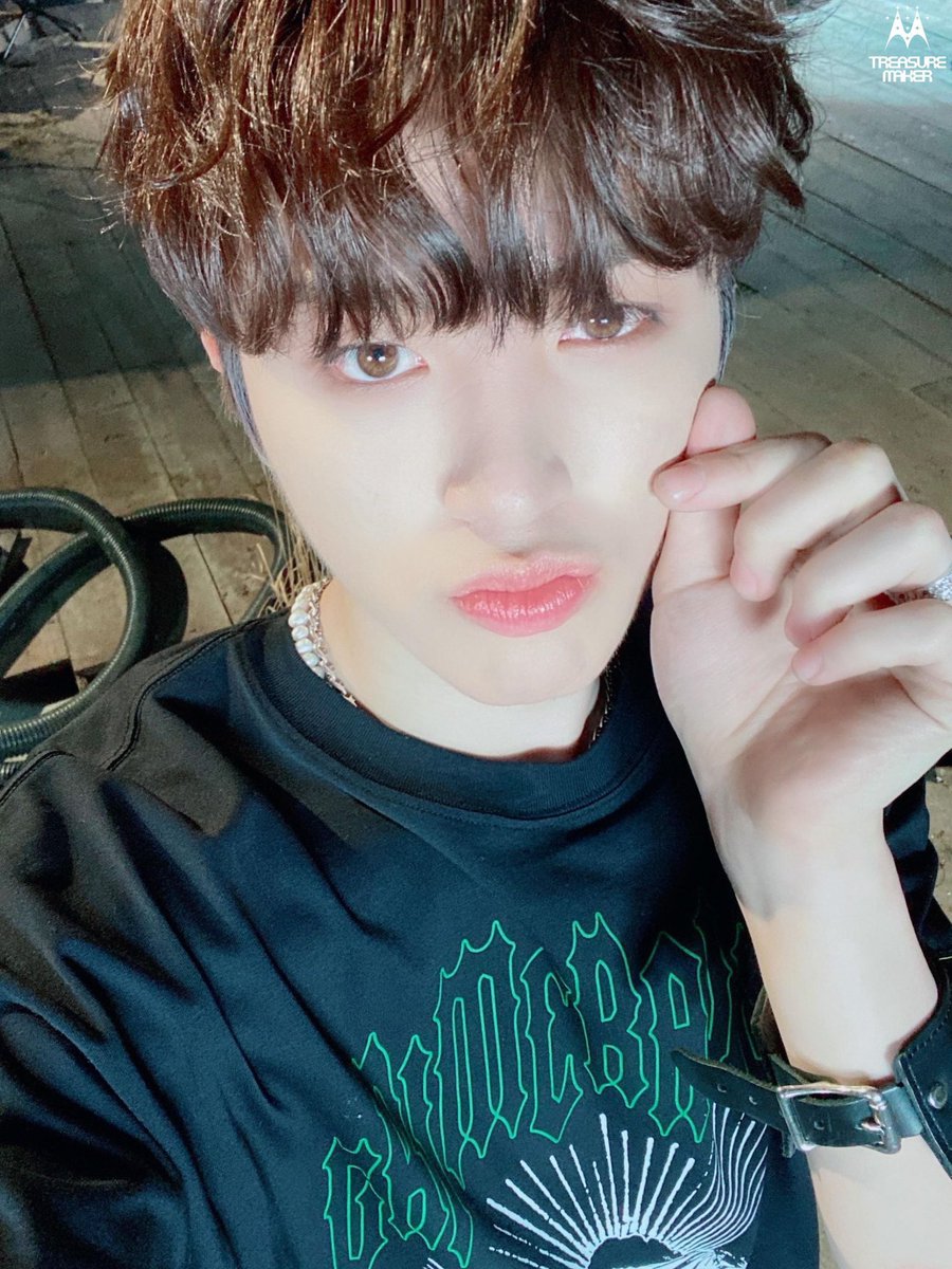 junghwanfeed tweet picture