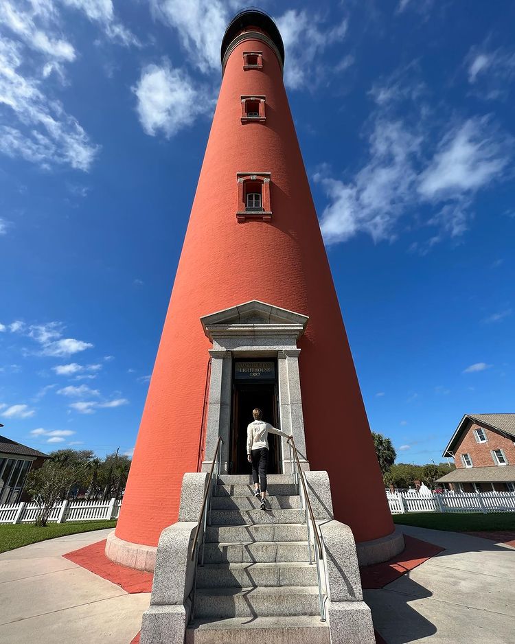 PonceLighthouse's tweet photo. Step into A D V E N T U R E this weekend! ๐ฃ๐
A day trip to Ponce Inlet Lighthouse offers breathtaking views of the ocean, fascinating history & unforgettable memories. Plan your visit at https://t.co/WkL8e0VL5P.
๐ธ Photos by @a.hymiller
#Ponceinletlighthouse #ponceinlet https://t.co/ehrmujKUz2