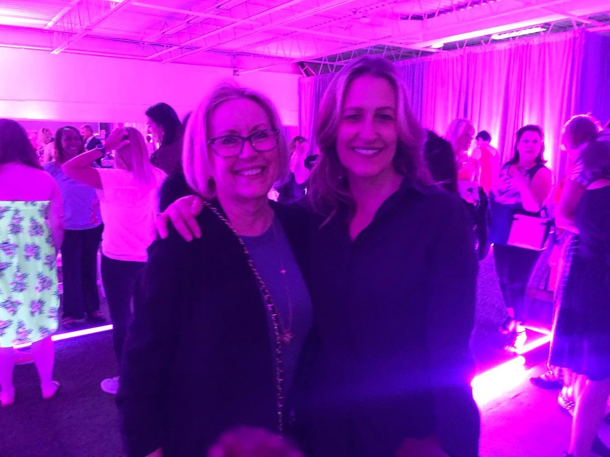 Gift of Giving Back tweet media