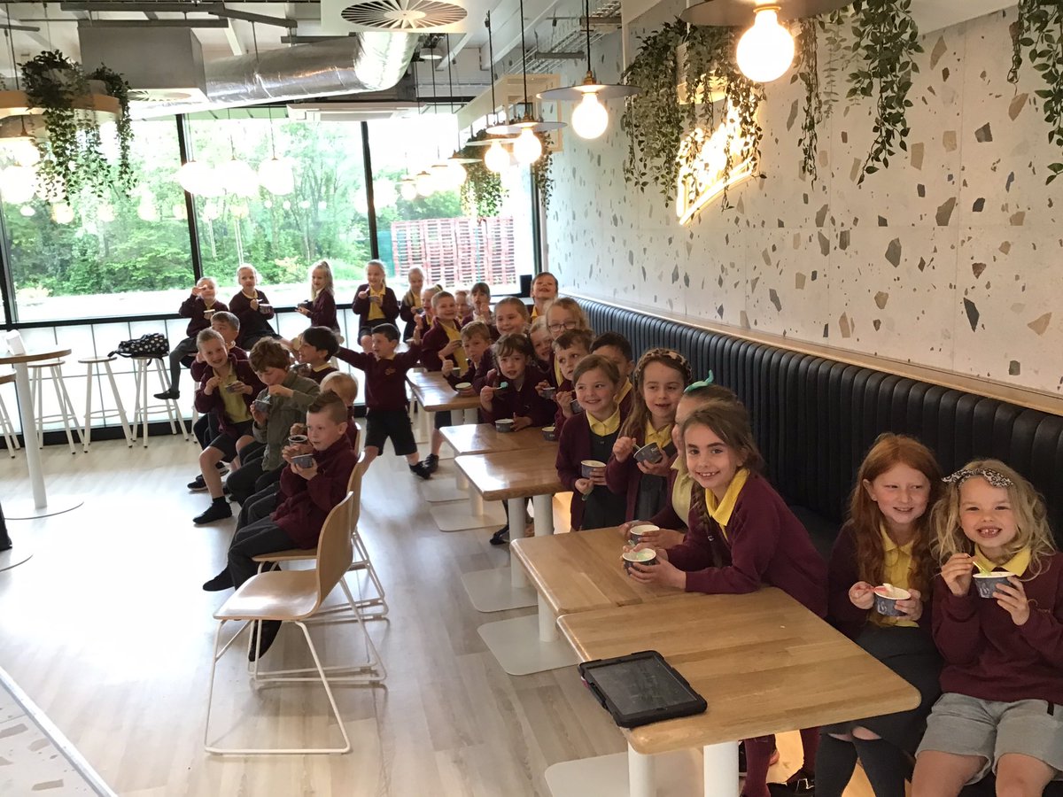 Ysgol Saron tweet media