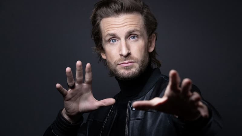 BFMTV's tweet photo. "https://t.co/UYSVCv6IPJ 2": Philippe Lacheau dévoile le synopsis de sa nouvelle comédie https://t.co/YFOxORJ5xH https://t.co/rgU4sEmReQ