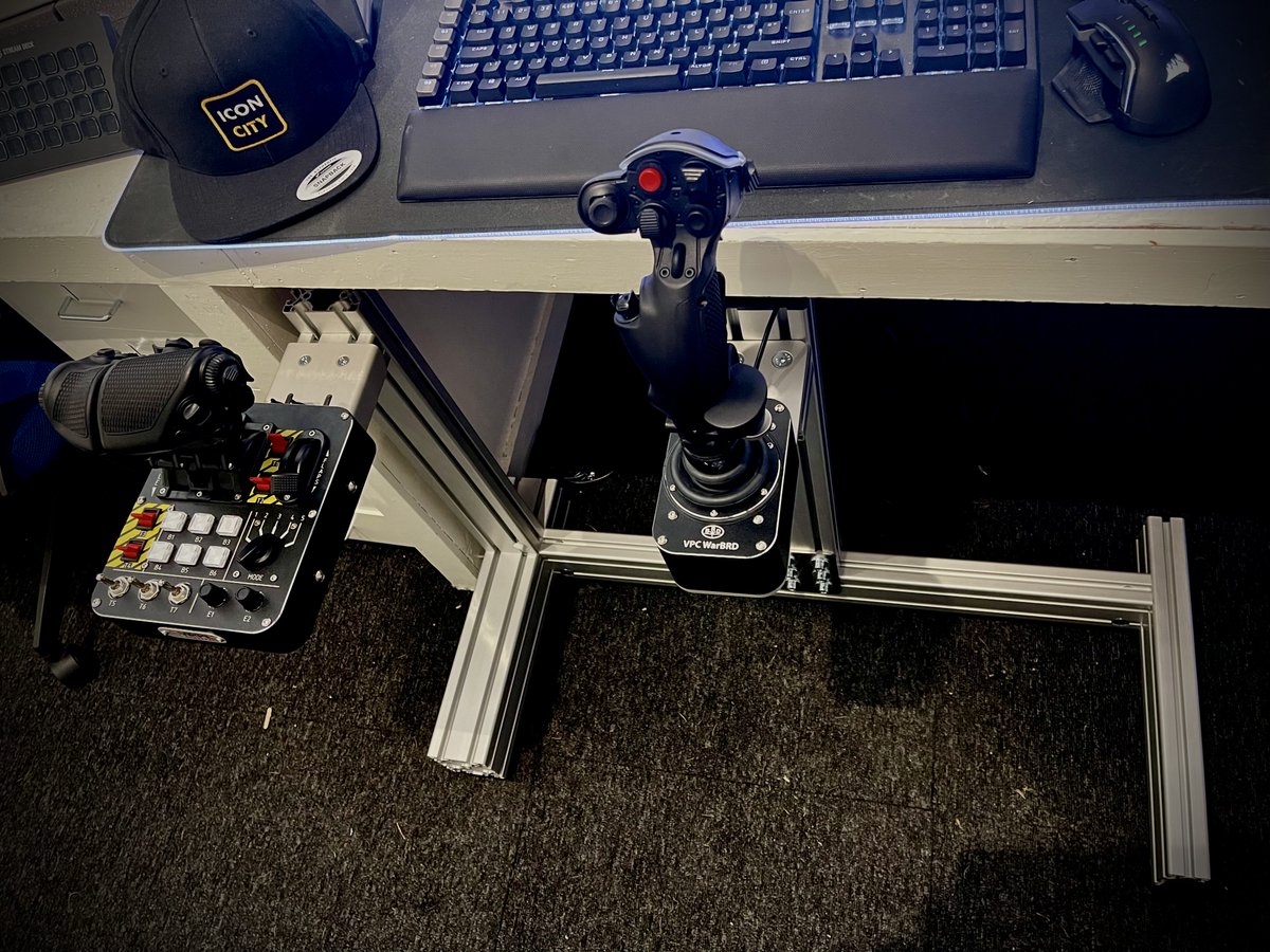 iconcitycom's tweet photo. And here’s the result! >> monster tech Flight stand! >>> #monstertech #flightstand @MNSTRTECH @NOOBIFIER1337 thanks for the help sir! (Great discord help!) #iconcity #virpil #streamdeck #icons #starCitizen https://t.co/QgvX37umvt