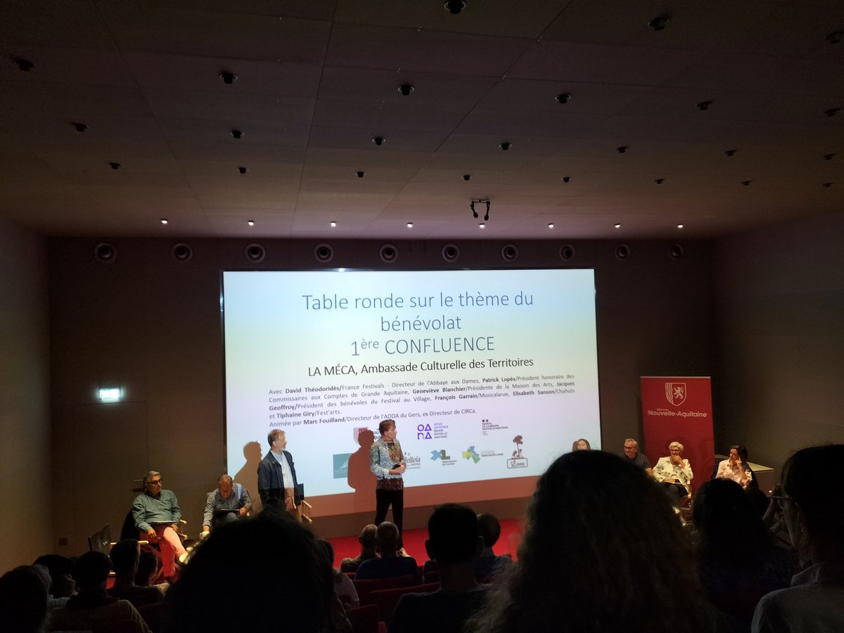 BienvenueRefugi's tweet photo. Présentation par @BROUCHJ
de Confluence#1 à l'@OARAquitaine
Les 13 et 14 à la #MÉCA
#bénévolat https://t.co/aiNssVYpCg