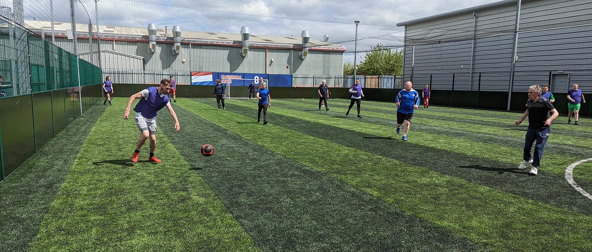 Cheshire_FA's tweet photo. MENTAL HEALTH | Our FDO Dan Landstrom visited @CFC_CommTrust's Adult Mental Health session yesterday.  

It was a fantastic turnout and great to see everyone participating in the football session.  

#MentalHealthMatters #MentalHealth https://t.co/jFWx4PUmPF