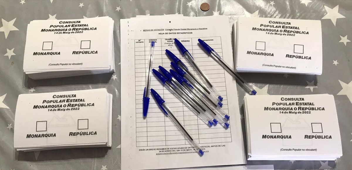 Demà des de les 10h fins les 15h a #Parets podreu votar Monarquia o República, als punts de votació:

1️⃣ Riera Seca - Estació
2️⃣ c/ Monistrol Av.Catalunya
3️⃣ Av. Catalunya Lluis Pique

#Votem14Maig
#Votamos14Mayo
#ConsultaPopularEstatalMoR
#14mayo2022túdecides