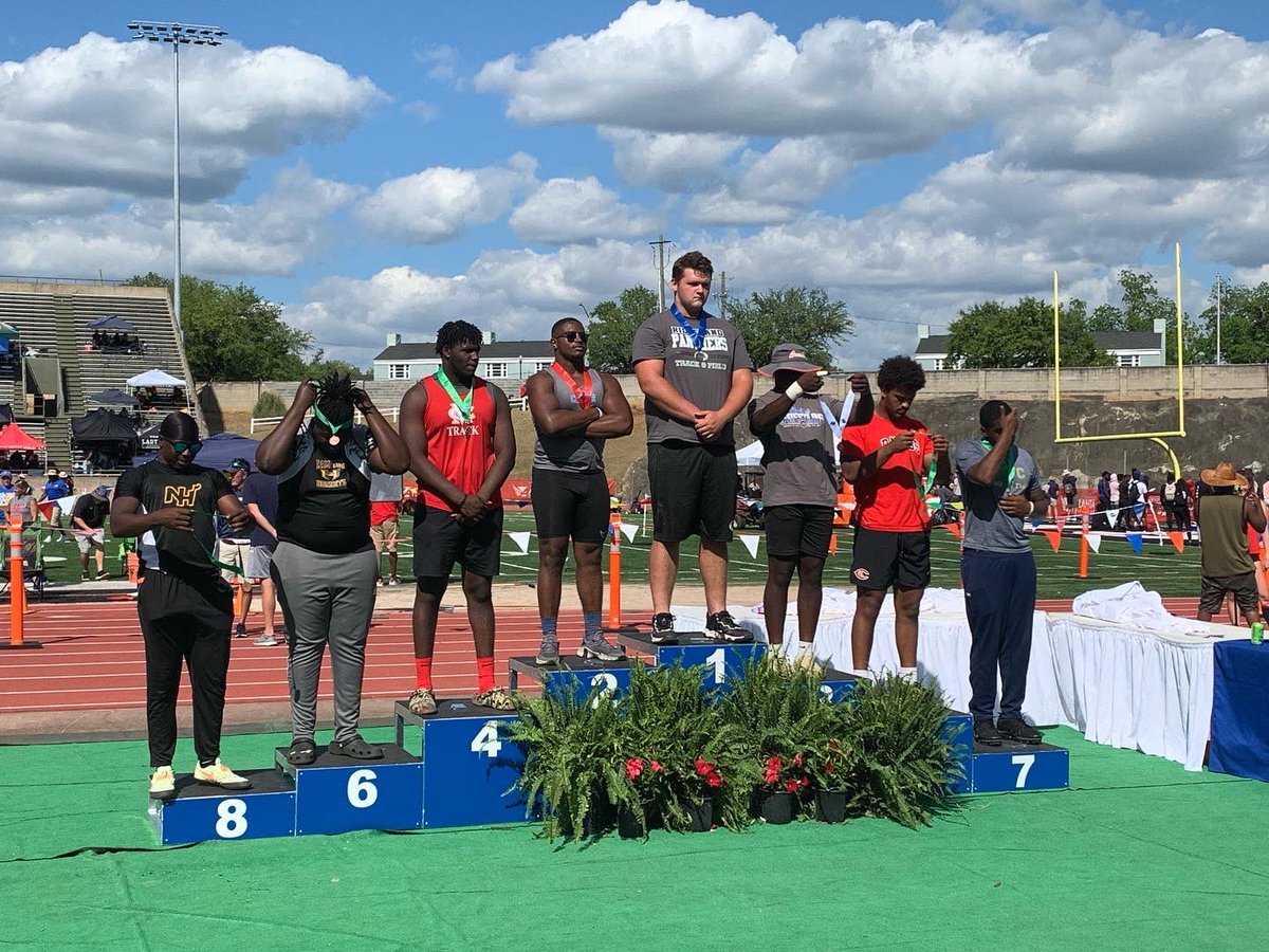 RidgelandTf's tweet photo. @lcashmontgomery repeats as 4A discus and shot put State Champion! Dasia Watkins finished 5th in shot put with a PR! Way to go, Panthers! @LMonty33 @RHSPantherAth @nationalthrows @MikeCunningham https://t.co/7muZ6rjSFR