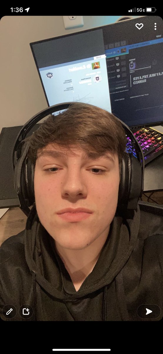 ILovemort tweet media