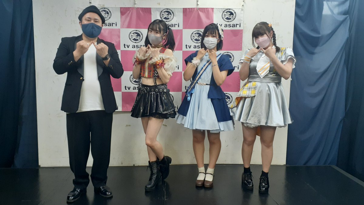 okanokiseki's tweet photo. ふらいでーないとてぃーちゃー✨
星野菜々が出演させていただきました！

初代なかたぼっち王はまさかの…！？
とてもアットホームな雰囲気であっという間の45分でした🎵

SHOWROOMご覧いただいた皆様
ありがとうございました！！
#笑や https://t.co/v5ea8FQUdu