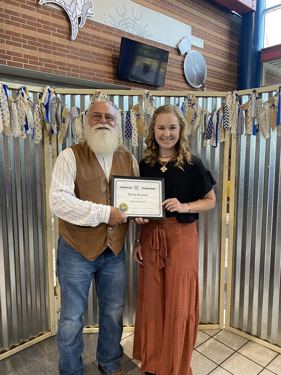 sdillard0811's tweet photo. Had a great time at the @BryanTx_FFA banquet last night as usual. This is always one of my favorite events of this year. 💙💛 This time, this one hit a little different 😭 Congrats to @EmmaBrunson5 and @hunter_harlin on your scholarships! https://t.co/1ABwtQMoKV