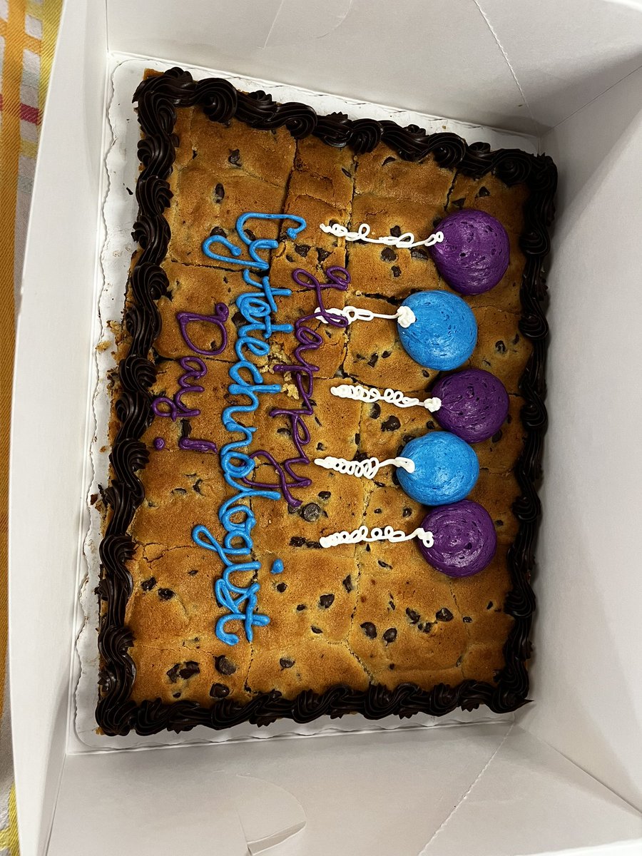 sam_albadri's tweet photo. Happy #NationalTechnologyDay 🔬 To commemorate Dr.Papanicolaou's contributions to the field of medicine, May 13 - his birthday - has been designated National Cytotechnology Day #cytopath . 🙏🏻🙏🏻phenomenal #cytotech @MayoClinicPath 👏🎉 and thank @JP_ReynoldsMD for the cake 🧁 🧁 https://t.co/cZGUBYS1RN