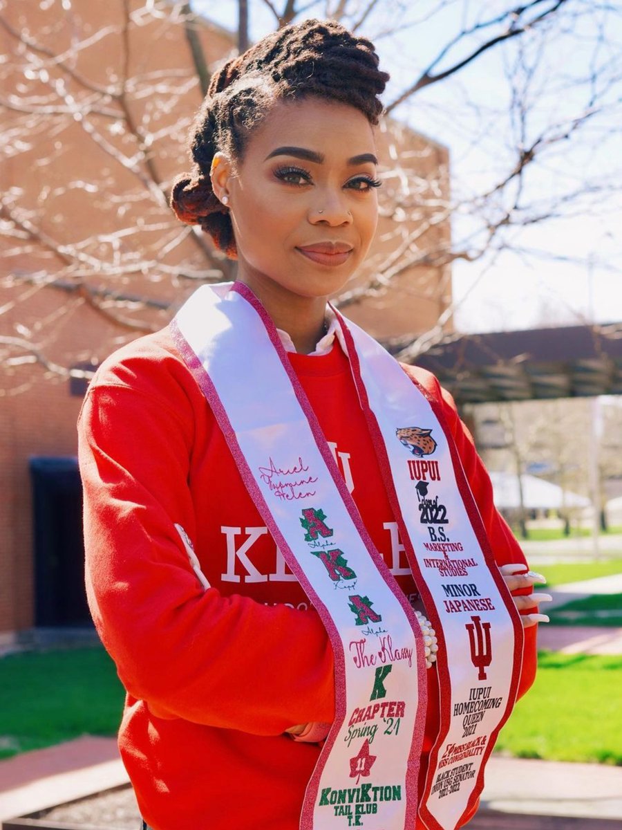 KelleyIndy's tweet photo. Are you feeling 2022, #KelleyGrad? Tag us in your graduation photos or send them to us in a DM. We’ll share right here on social throughout the weekend. #ClassOf2022 https://t.co/K7eZx1qmbw