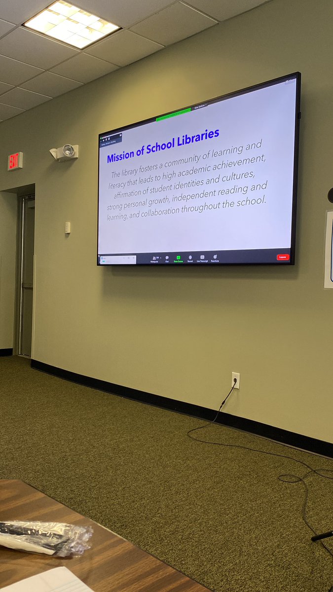 HTH Library/Mrs Osso tweet media