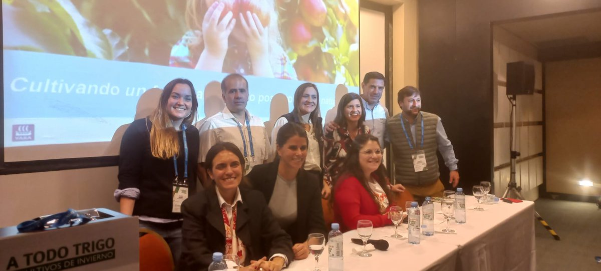 Un lujo nuestro panel en #ATodoTrigo sobre rentabilidad,eficiencia y sostenibilidad con estos invitados! gracias a todos por participar! <a href="/pampasagro/">Pampas AgroInputs</a> <a href="/NatalinToscano/">Natalin Toscano</a> Lartirigoyen <a href="/YaraArgentina/">Yara Argentina</a>