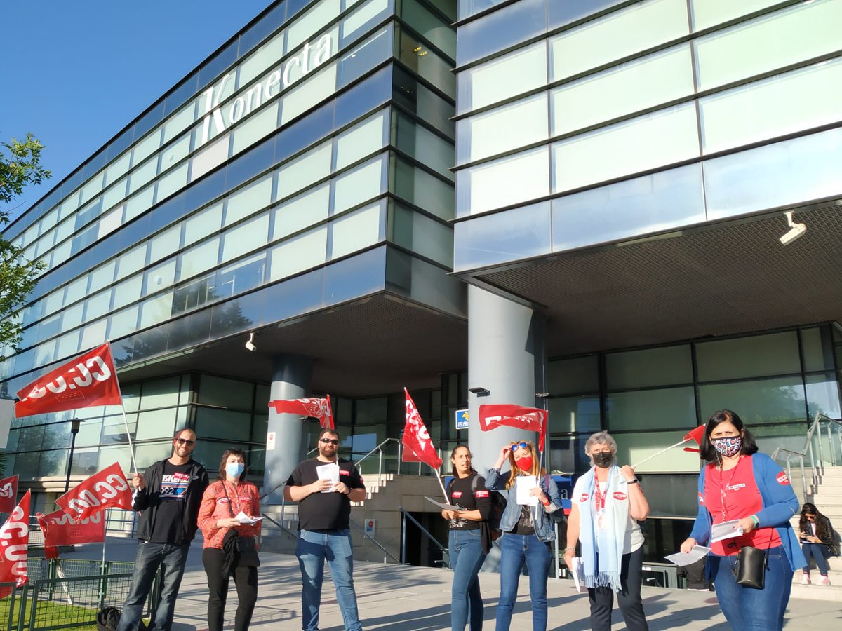 ccoo_konecta's tweet photo. Hoy #ColgamosLosCascos https://t.co/7N4Xs0FCUg