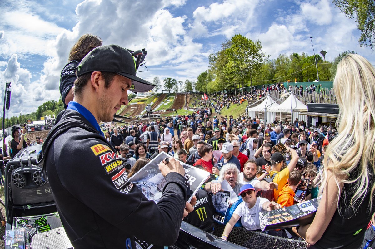 yamaharacingcom's tweet photo. 🇮🇹🎉 Seeing all the fans in Maggiora was incredible!
We hope for a busy @mxgp of Sardinia in Riola this weekend. There will be another @monsterenergy #RigRiot at 11:30 on Sunday! All Factory Yamaha riders will be there. See you there 👋 https://t.co/3yuAqN4R3M