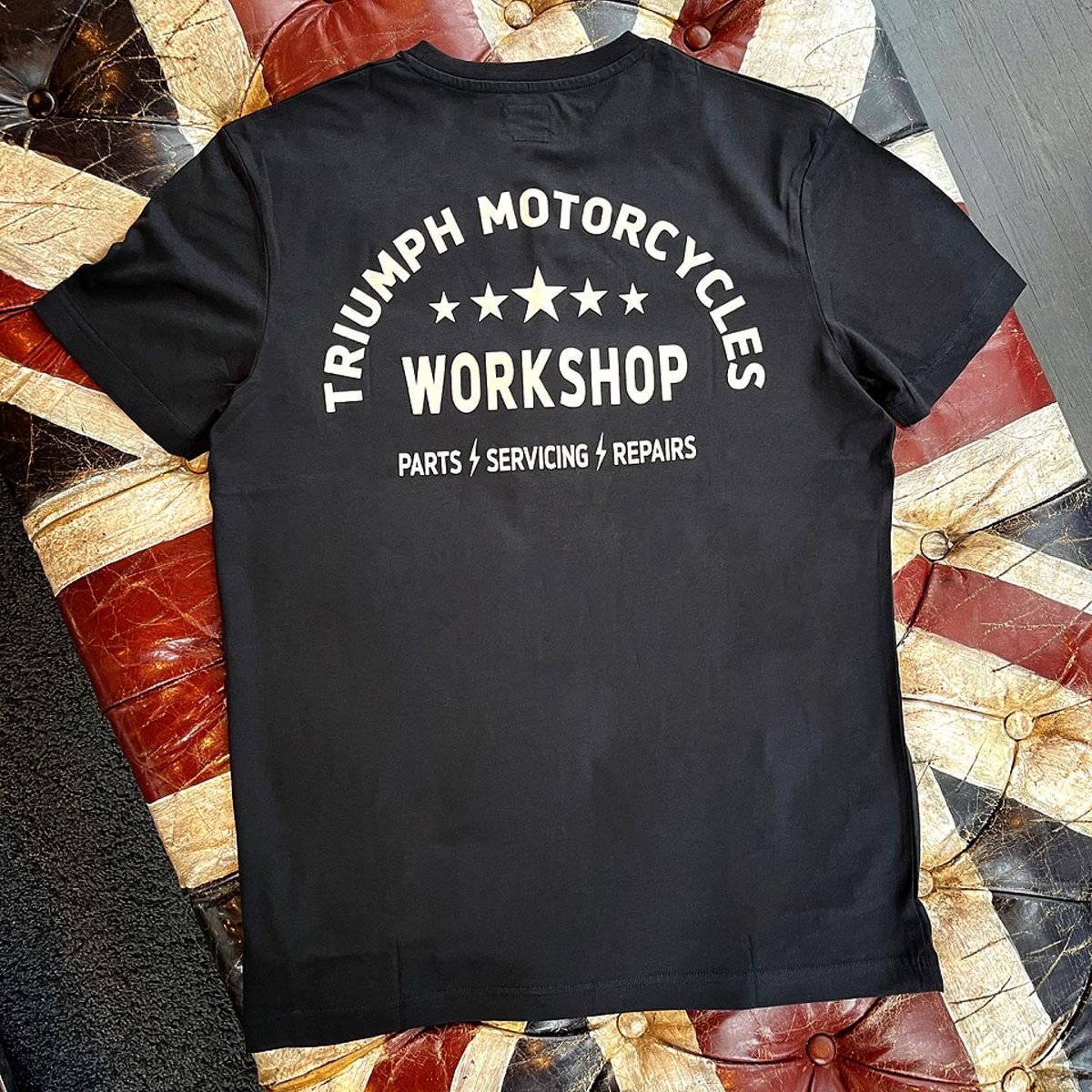 triumph_mito's tweet photo. 🐯👚👕NEWアイテム入荷いたしました❣️
#tshirt #triumphtshirt
#appareltriumph
#triumph #triumphmito
#triumphmotorcycles
#summerfashion
#bikelife #bikefashion
#バイク男子
#バイク女子
#workshopaddress
#reckless
#custom
#バイク好きな人と繋がりたい
#トライアンフ乗りと繋がりたい https://t.co/wI9mkAIAk0