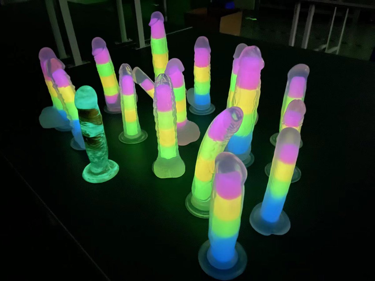 MeiperToys's tweet photo. Low price wholesale luminous colorful dildos
Welcome bulk orders and also support small business,welcome to inquiry,
Wa:+86 134 2181 4738 https://t.co/XmOHOs4uXe