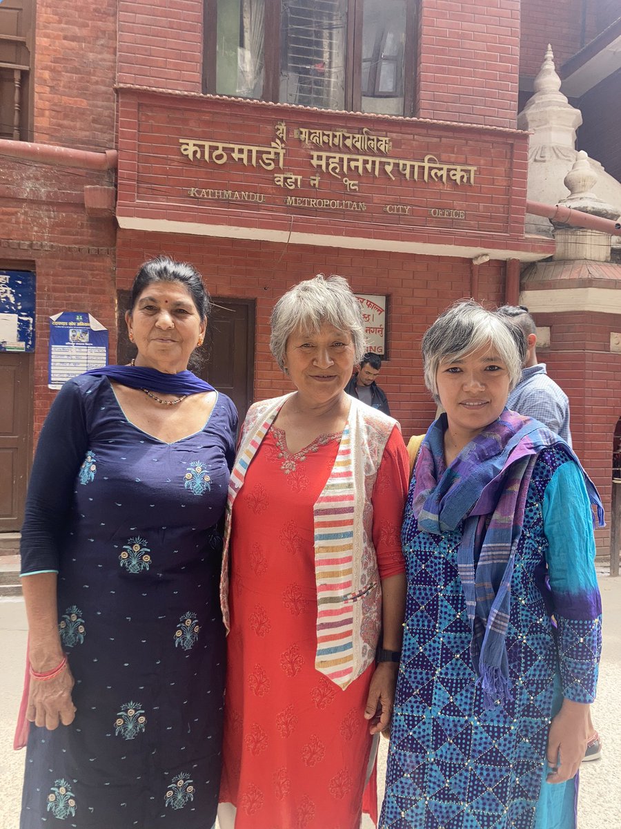 manushiyb's tweet photo. तीन पुस्ता एकै साथ मतदानस्थलमा 🥰
#LocalElections2022
#Ktm18 https://t.co/O9BBtMMUd8