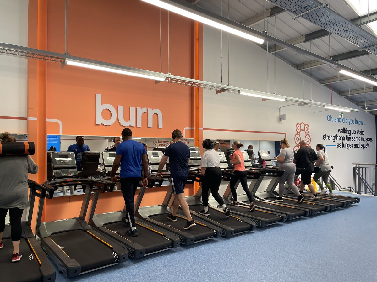 ForumContracts's tweet photo. Forum are pleased to announce the completion of our latest project for @TheGymGroup in Basildon, Essex.

The works included a strip-out of an existing retail store into the eye-catching 12,000 sq. ft space.🏋️‍♀️

We look forward to working with The Gym Group again shortly. https://t.co/c2BsW0fmAK