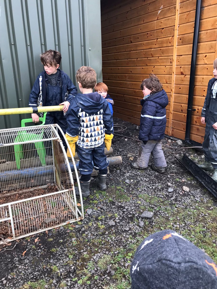 HOPHowies's tweet photo. Last Thursday was a day off from school but it wasn't a day off from learning. This was extremely well engineered. Great team work 👏🏻 @HOPHowies @careinspect @playscotland @ScotChildmind @earlyyearsscot @girfec @wlelc @Thrive_Outdoors @ELCScotGov @ScotOutdoor @WL_STEM https://t.co/jqC78N6rLN