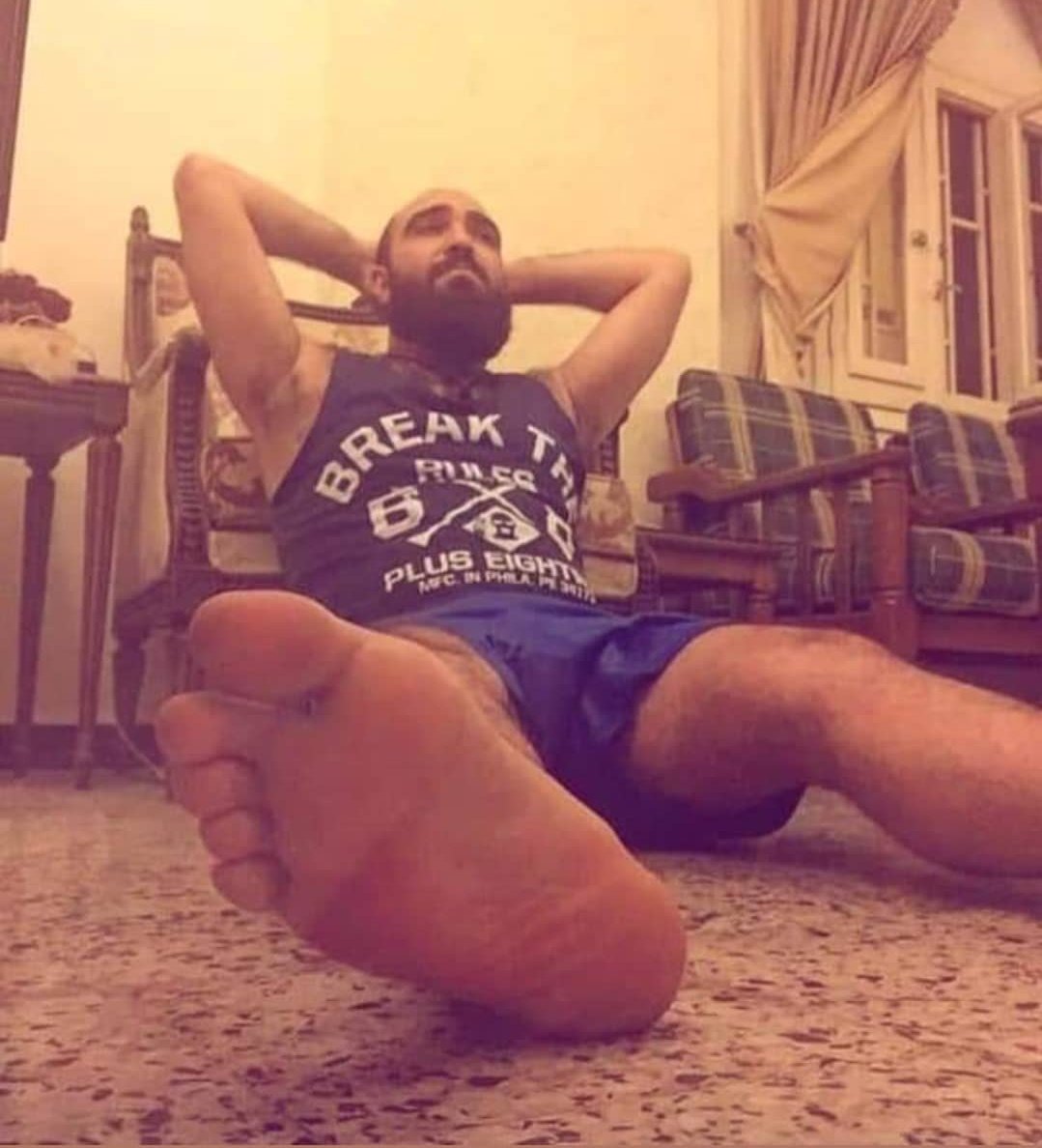 georgiethepanda's tweet photo. My soles need moisturizing...
#hungarab #soles #feet https://t.co/vWMTZaVY1f