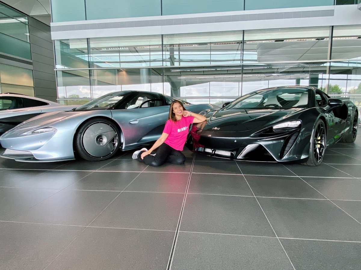 CeceSWilliams's tweet photo. Been doing a little bit of presenting for McLaren 🧡😃🙌 

#motorsports #presenter #F1 #McLaren #MTC #dreamfactory #teampapaya #f1presenter #motorsportspresenter #MiamiGP #FormulaOne https://t.co/tvM7hvsyb7