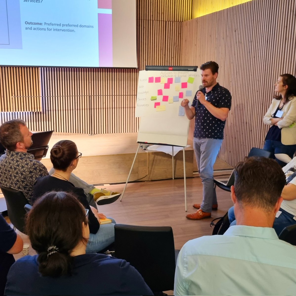 renekeijzer's tweet photo. "One size doesn't fit all" for each different subgroup you need different devices or different upskilling - @EUROCITIES Digital skills for digital inclusion workshop #SAFBcn2022 #inclusivecities4all https://t.co/BsadoBfAXV