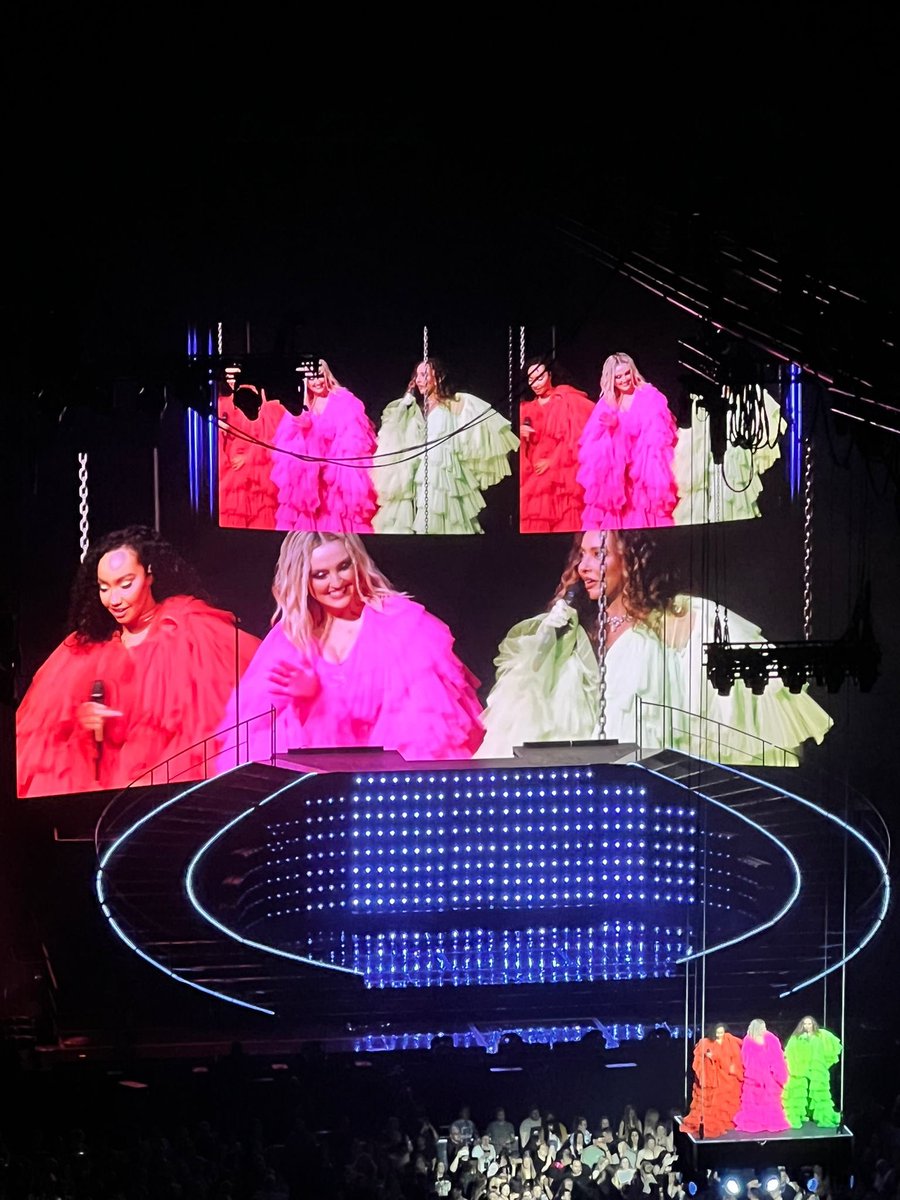 Last night was honestly insane !!!!
Absolute queens 
One of the best shows I’ve ever been too !!!!! #LittleMix #ConfettiTour @LittleMix