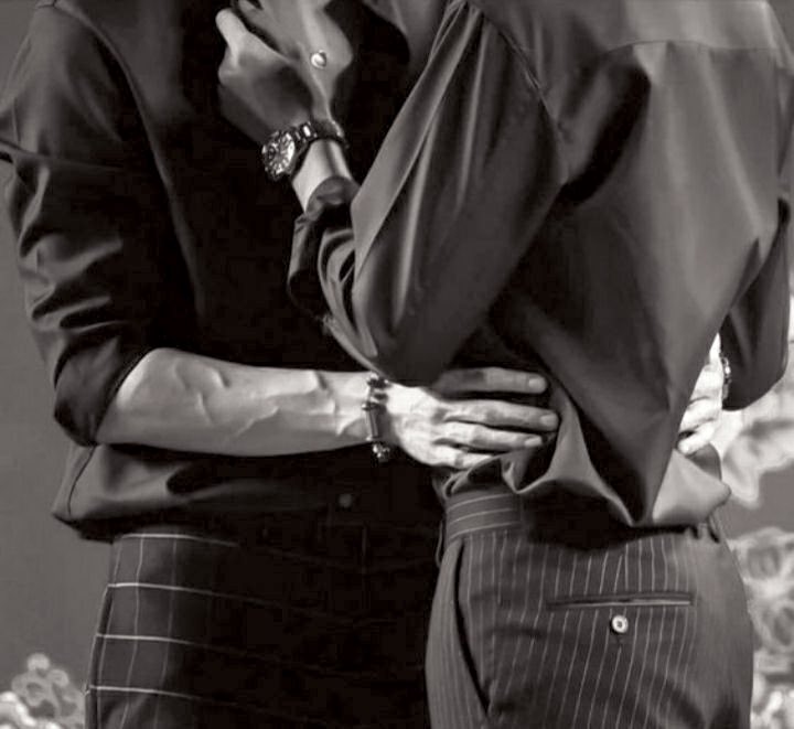 chill_twilight's tweet photo. #BottomDazaiWeek #soukoku #chill_fics

[Наслаждение]

— Да что ты такое несёшь, Осаму?

— Я просто хочу почувствовать тебя внутри, Чуя. Нам было так хорошо.

— Блять, Дазай, заткнись! 

— Заставь меня замолчать.

— Кхм, господа. — кашлянул Мори. — Может, продолжим собрание?

⬇️ https://t.co/o5lxZ5Ktfn