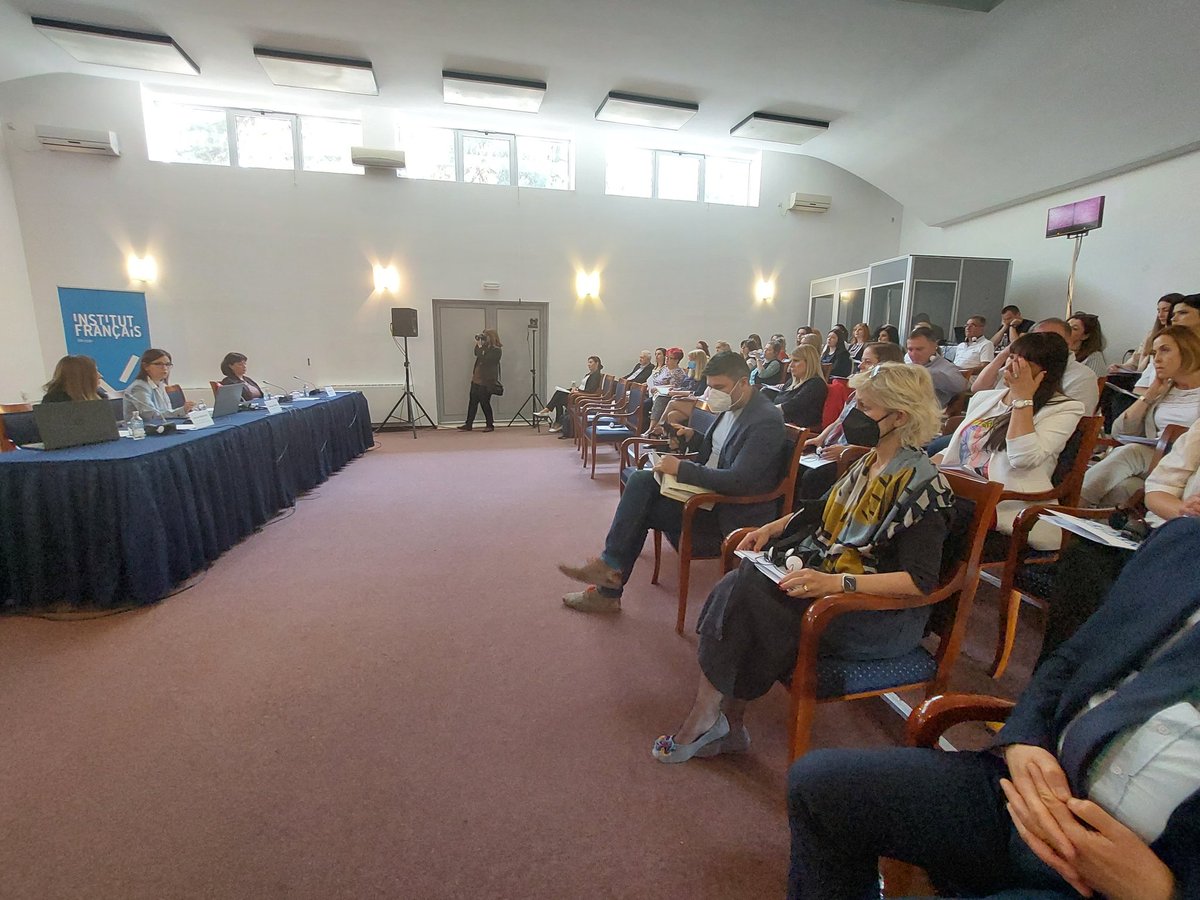 IFSkopje's tweet photo. Présentation du projet sur la relance du français dans les écoles primaires en 🇲🇰 et dans la région par @ljdimova, attachée linguistique: sensibilisation, activités culturelles, mobilités des professeurs et des élèves, modernisation, résautage, écoles marque "j'aime le français". https://t.co/rlrrEj9OxI