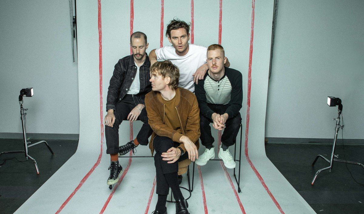 Mid City - heute Abend (16.5.) im @Ostpol!
Ihre Songs sind catchy, die Gitarren räudig, ihre Melodien groß, ihre Texte nagend. Alles scheiße gerade? Deprimiert? Pleite? Alleine? #MidCity helfen.
Special Show, Tix zu 5,- € ausschließlich an der AK.
Einlass: 20 Uhr I Start: 21 Uhr