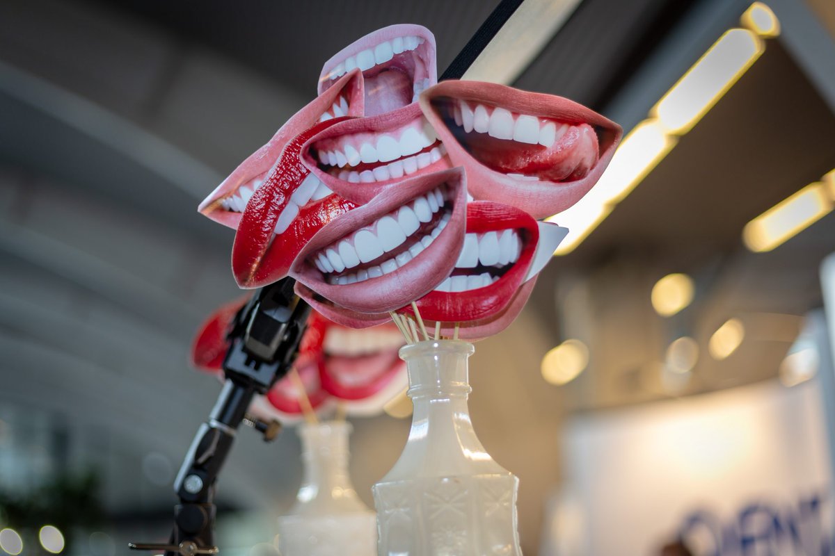 Smile!

Morgen, zaterdag 14 mei 2022 gaan wij van start! Dé 8ste editie van Dé Vakbeurs Mondhygiëne. Ruim 300 deelnemers zullen een gevarieerde beursvloer bezoeken in 1931 Congrescentrum 's-Hertogenbosch.

Registreren is nog mogelijk via: vakbeursmondhygiene.nl
