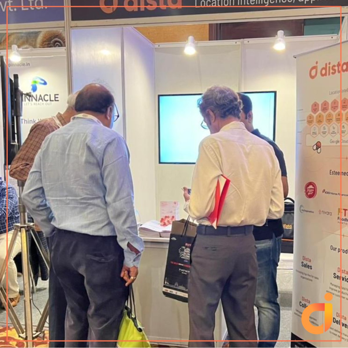 Team #Dista is engaging with the attendees at the 7th BFSI Leadership Summit.

#BFSILeaders #NBFC #Dista #AI #SalesEnablement #EletsLeadershipSummit #inpersonevent