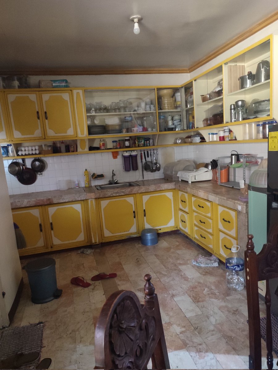 Rock_Knock's tweet photo. A house will never be a home if it's only filled with material possession. Emptiness will be felt if the only investment they had were all material things they have and not the memories and the people around. https://t.co/TFYfP4Ohyp
