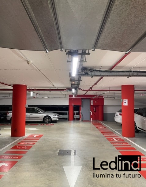 Ledindeu's tweet photo. Instalación de Iluminarias LED para Parkings y puntos de recarga para vehículos. 

#IluminaciónLED
#LedParaParkings
#Puntosderecarga 
#Vehiculoelectrico
#IluminariaLED 
#FocosLED 
#Eficienciaenergetica
#Ahorroenergetico
#IluminaTuFuturo https://t.co/s9nlGIcC5v